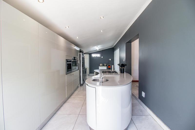 3 Bedroom Property for Sale in Bellville Western Cape